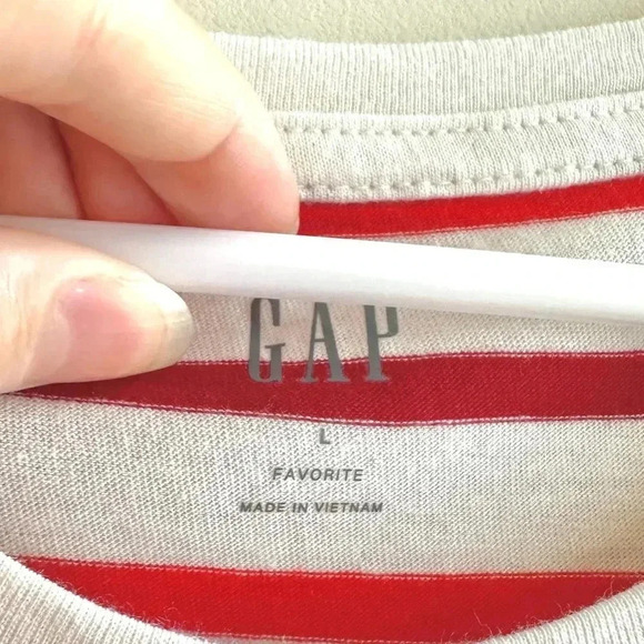 GAP Favorite T-Shirt, Women’s Red Maroon Striped Short Sleeve Shirt, Size Large - Picture 5 of 16